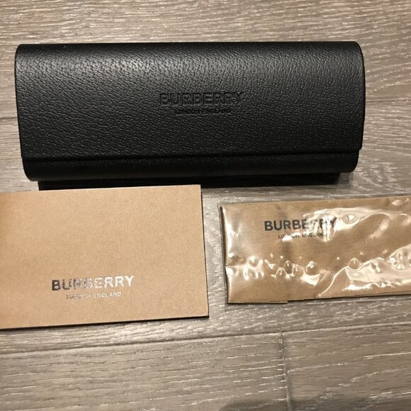 Burberry Pink Sunglasses - NWOT - Picture 5 of 7